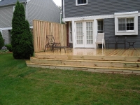 LIVONIA CUSTOM TREATED FENCE AND DECK